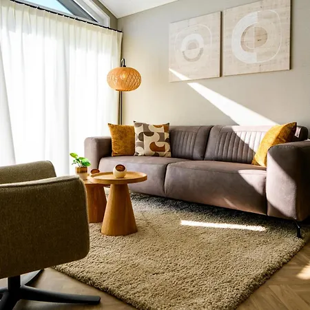 Charleston 066 Mit Eigener Terrasse Am Wasser בקתה ברוגן