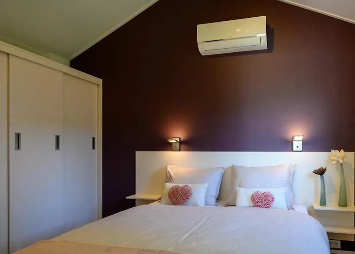 Charleston 066 Mit Eigener Terrasse Am Wasser *